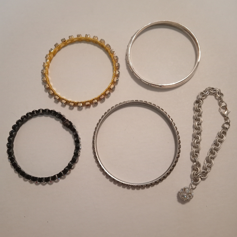 #352.   5 Piece Rhinestone Bracelet Bundle